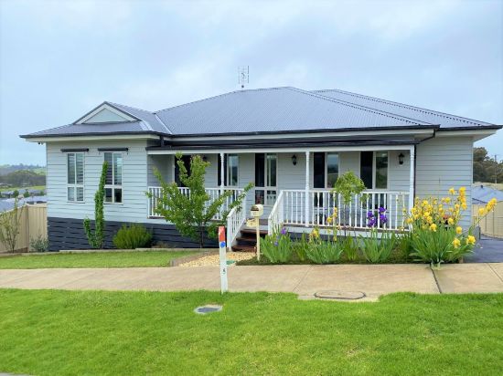 4 Aspect Boulevard, Broadford, Vic 3658