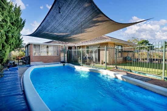 4 Bayham Place, Huntingdale, WA 6110