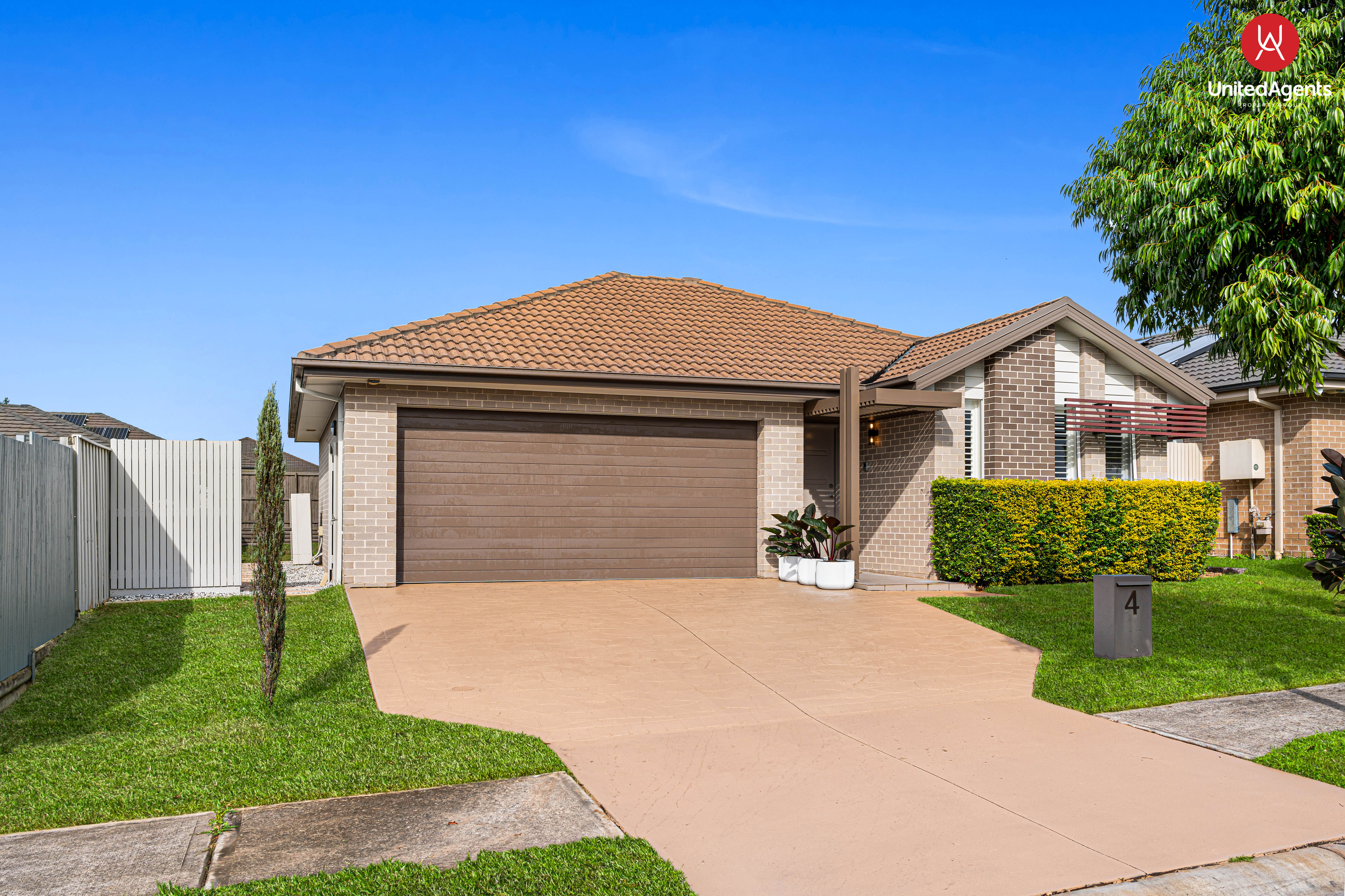 4 Bluey Street, Middleton Grange, NSW 2171 4 Bluey Street, Middleton Grange, NSW 2171