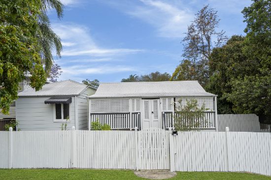 4 Carr Street, Ipswich, Qld 4305