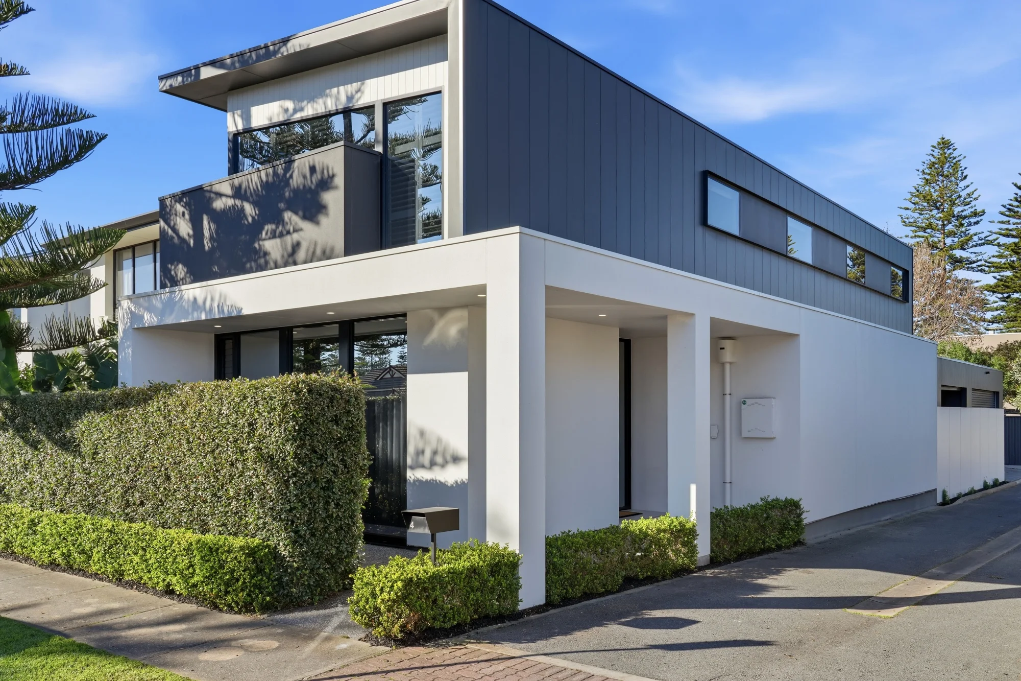 4 Charles Sturt Avenue, Grange, SA 5022