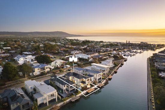 4 Clipper Quay, Safety Beach, Vic 3936