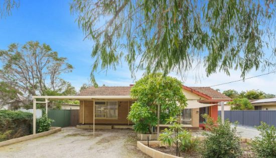 4 Colleen Street, Gosnells, WA 6110