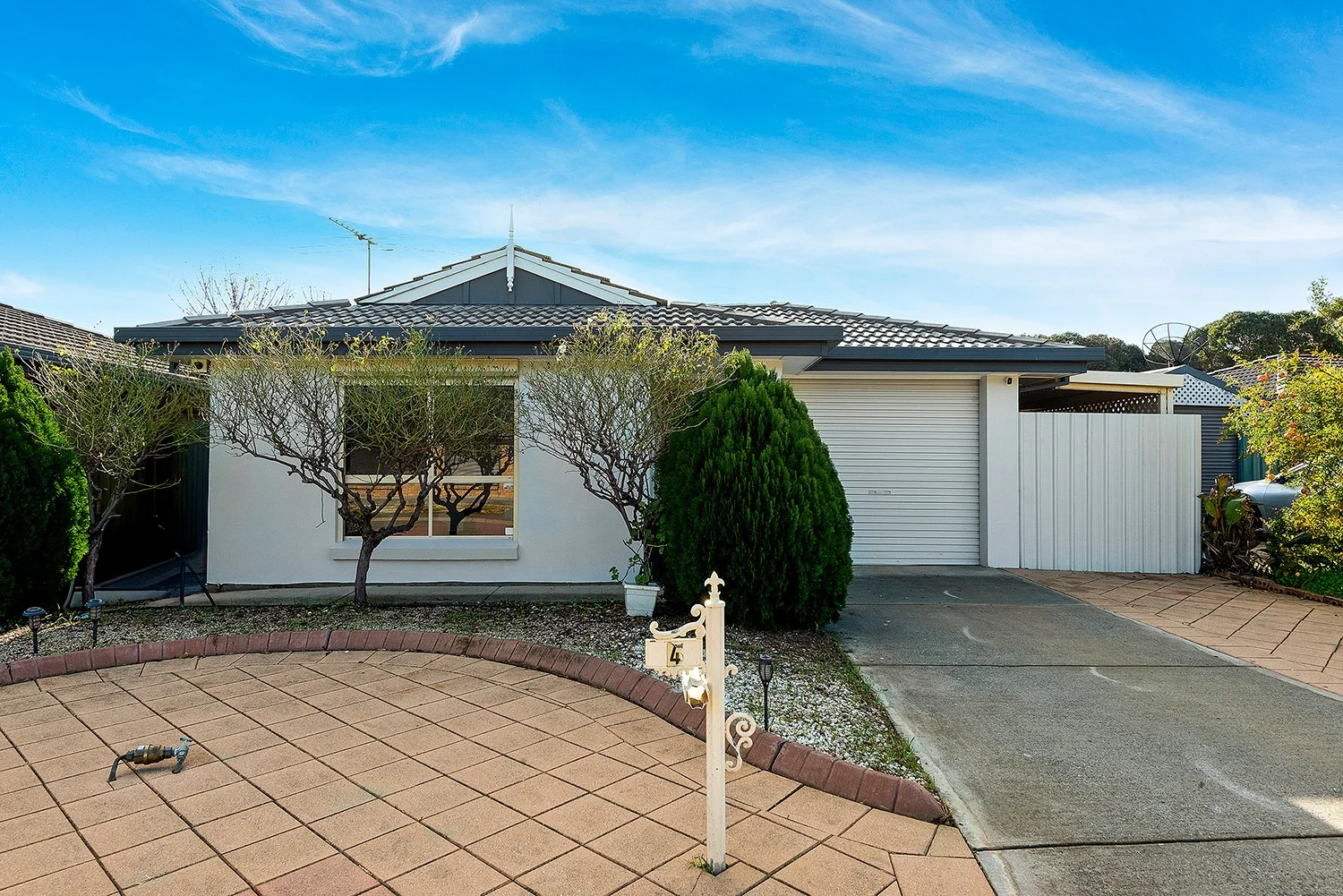 4 Deacon Court, Paralowie, SA 5108