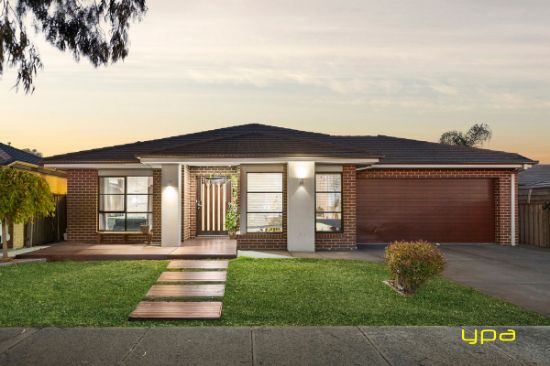 4 Dickens Street, Cranbourne West, Vic 3977