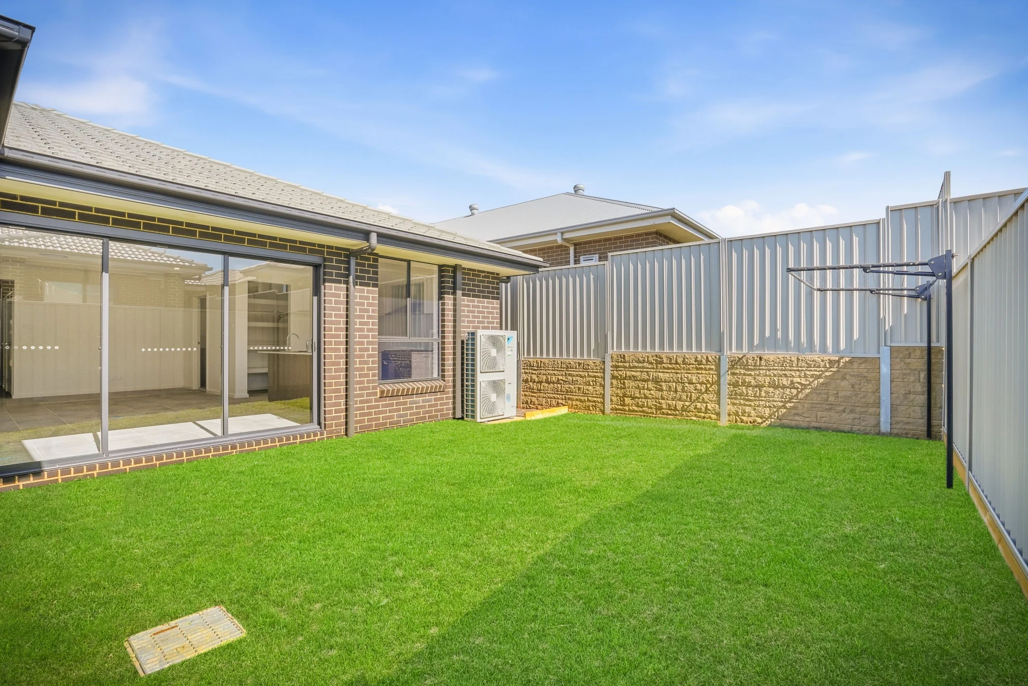 4 Dulcify Street, Menangle Park NSW 2563