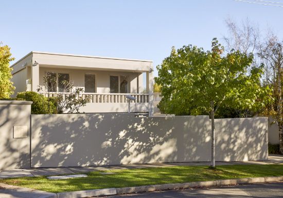 4 Dunraven Avenue, Toorak, Vic 3142