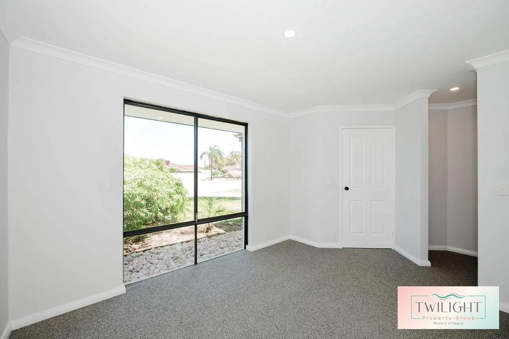 4 Eagle Mews, Cooloongup, WA 6168