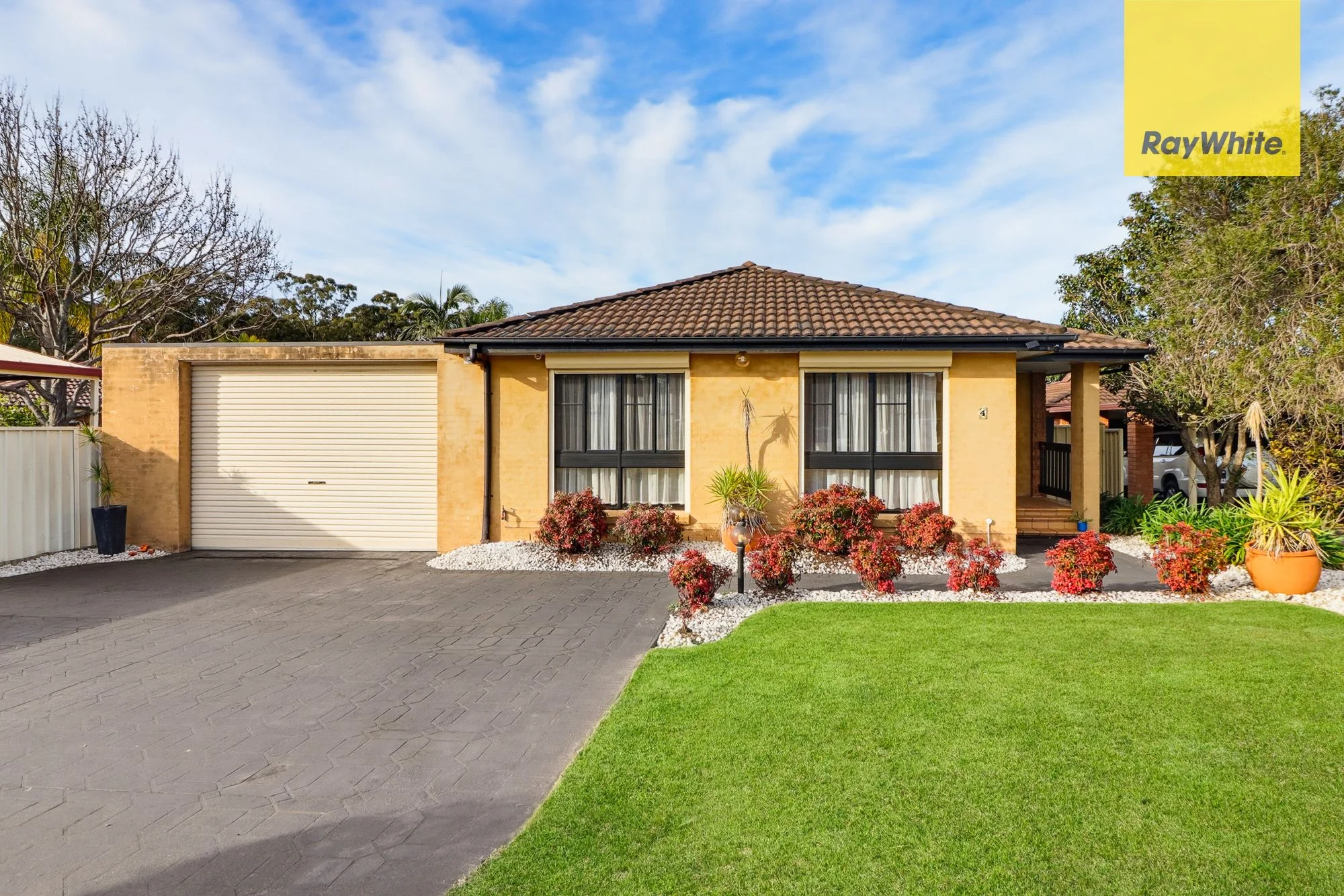 4 Ernst Place, Edensor Park NSW 2176