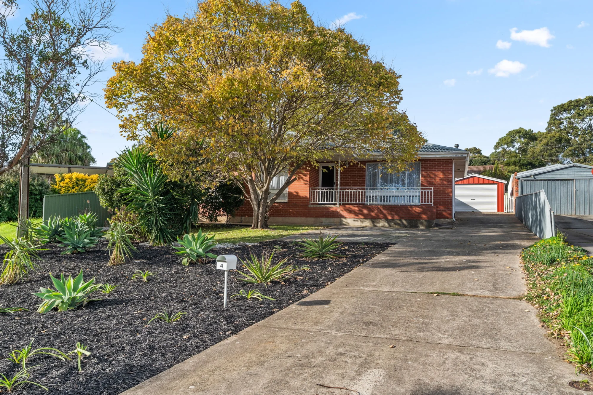 4 Glenloth Drive, Happy Valley, SA 5159