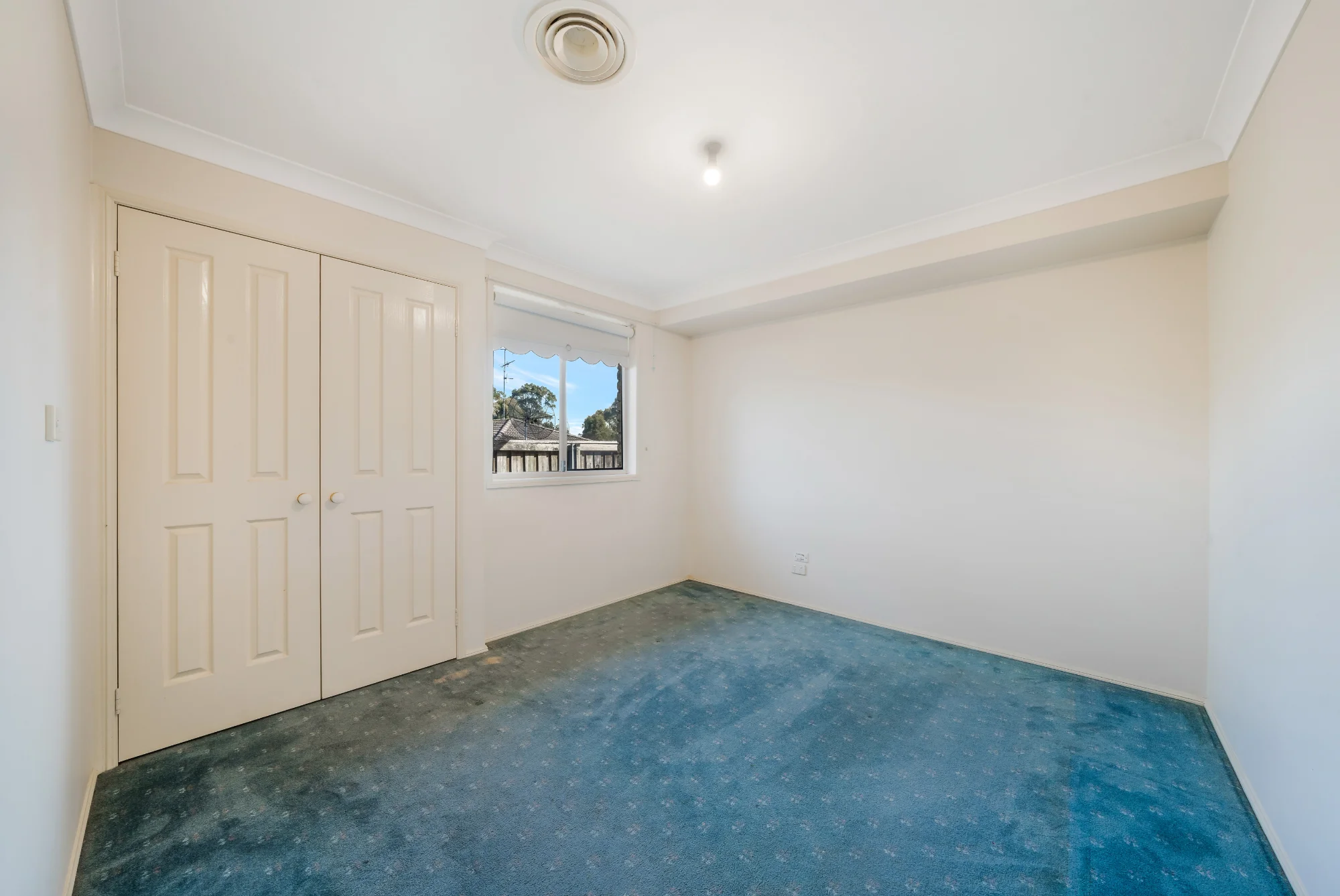 4 Grassy Close, Hinchinbrook, NSW 2168