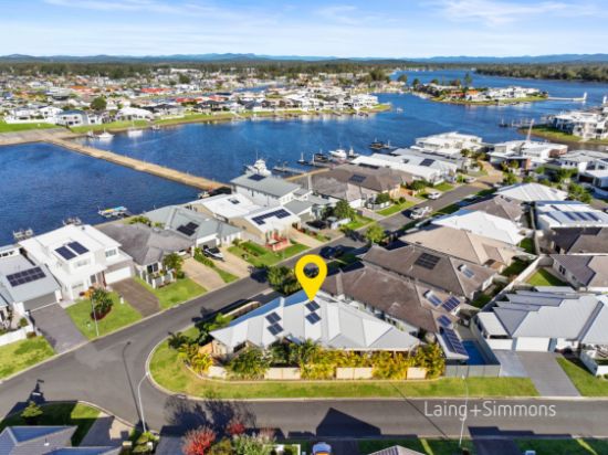 4 Harbourside Crescent, Port Macquarie, NSW 2444