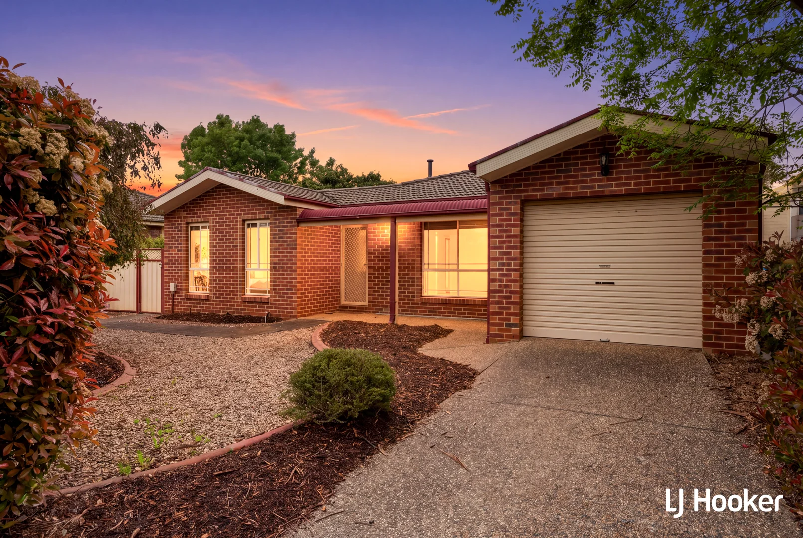 4 Hobday Place, Dunlop, ACT 2615