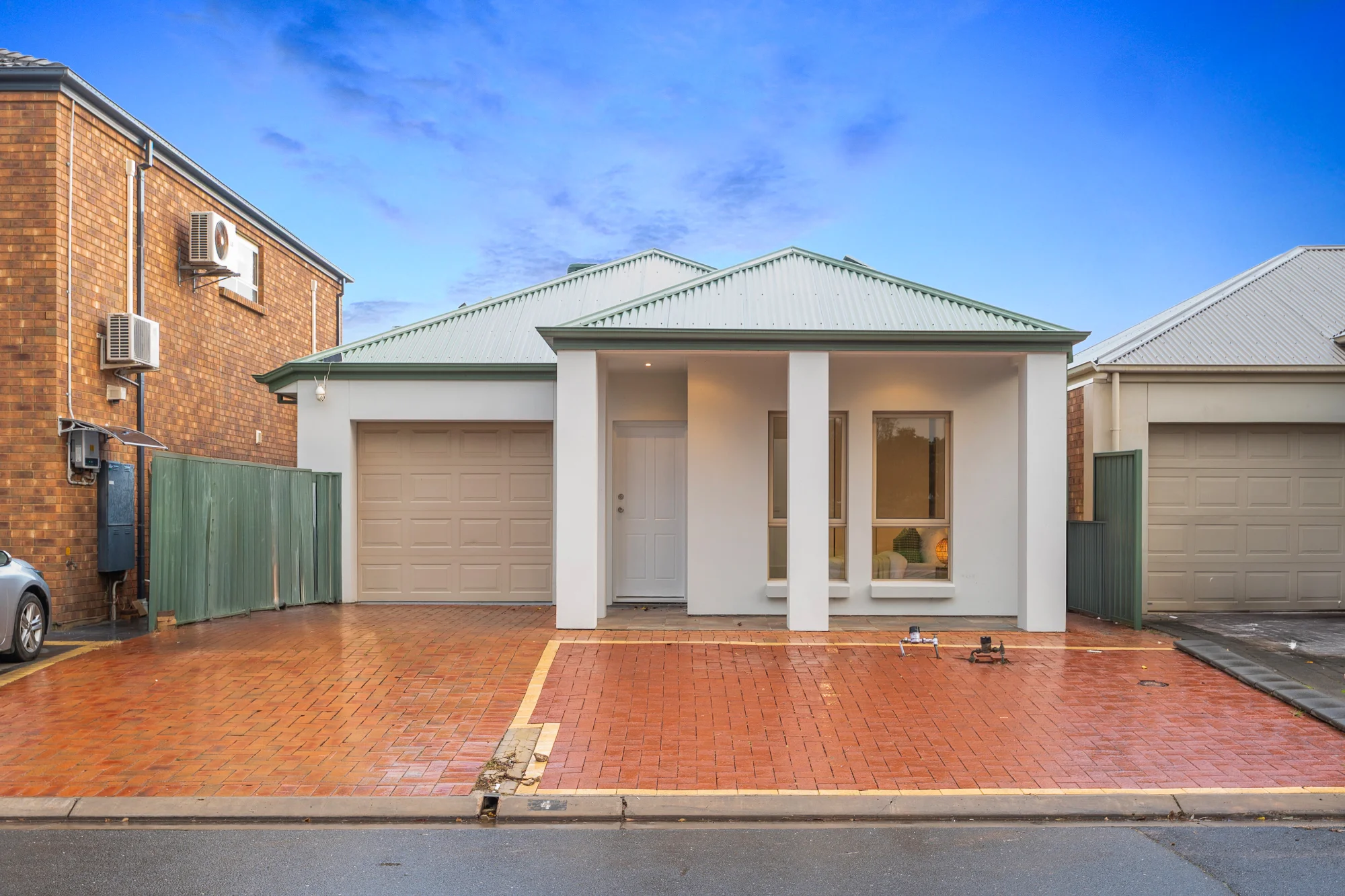 4 Lincoln Place, Mawson Lakes, SA 5095