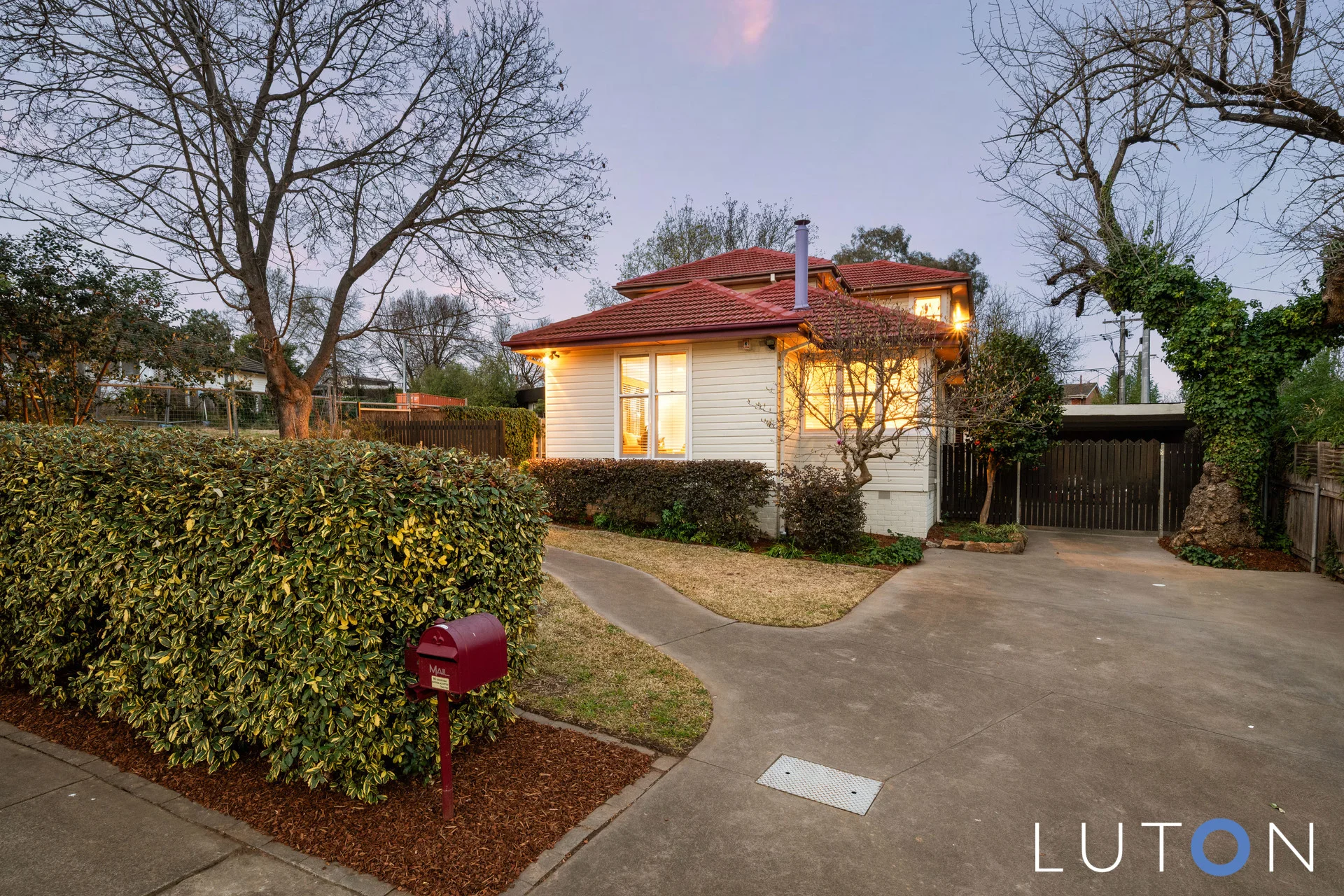 4 MacDonnell Street, Yarralumla, ACT 2600