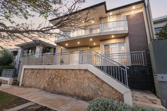 4 Pantheon Avenue, North Coogee, WA 6163