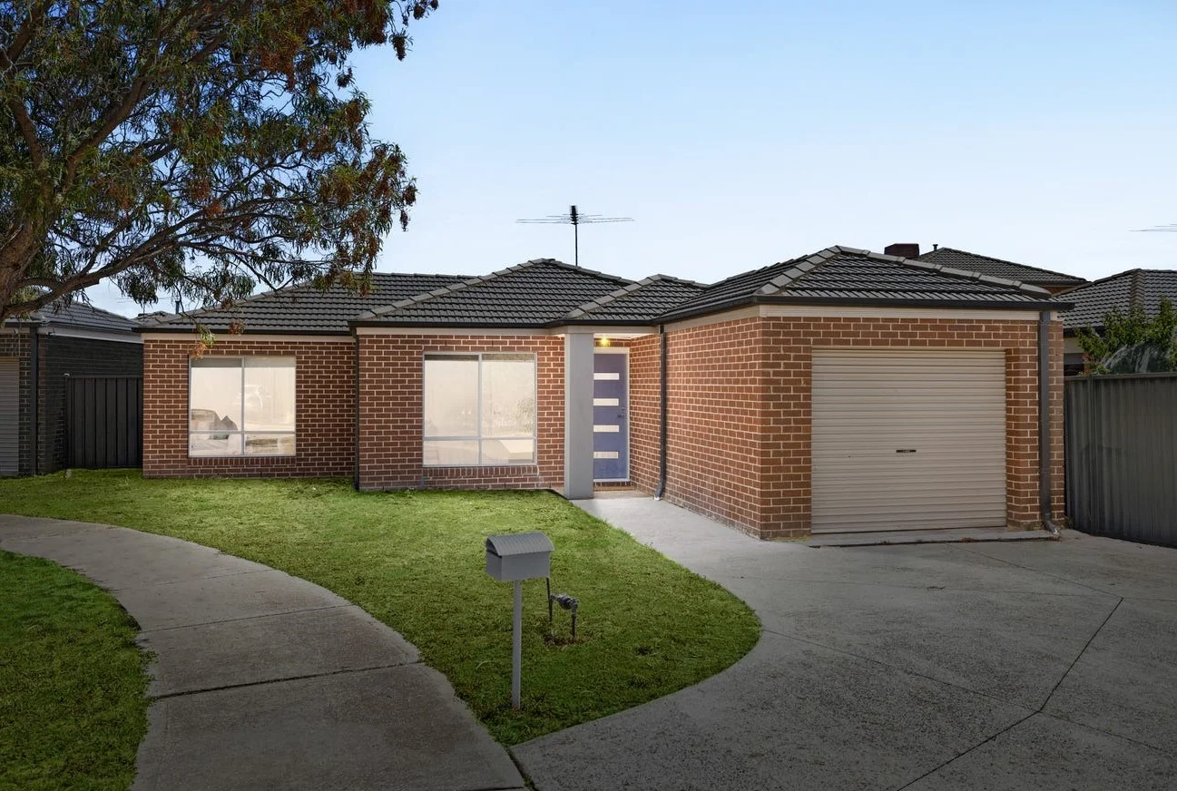 4 Poplar Close, Melton, Vic 3337
