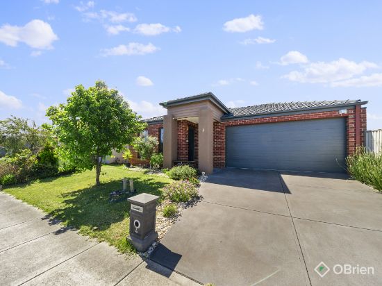 4 Rosella Avenue, Pakenham, Vic 3810