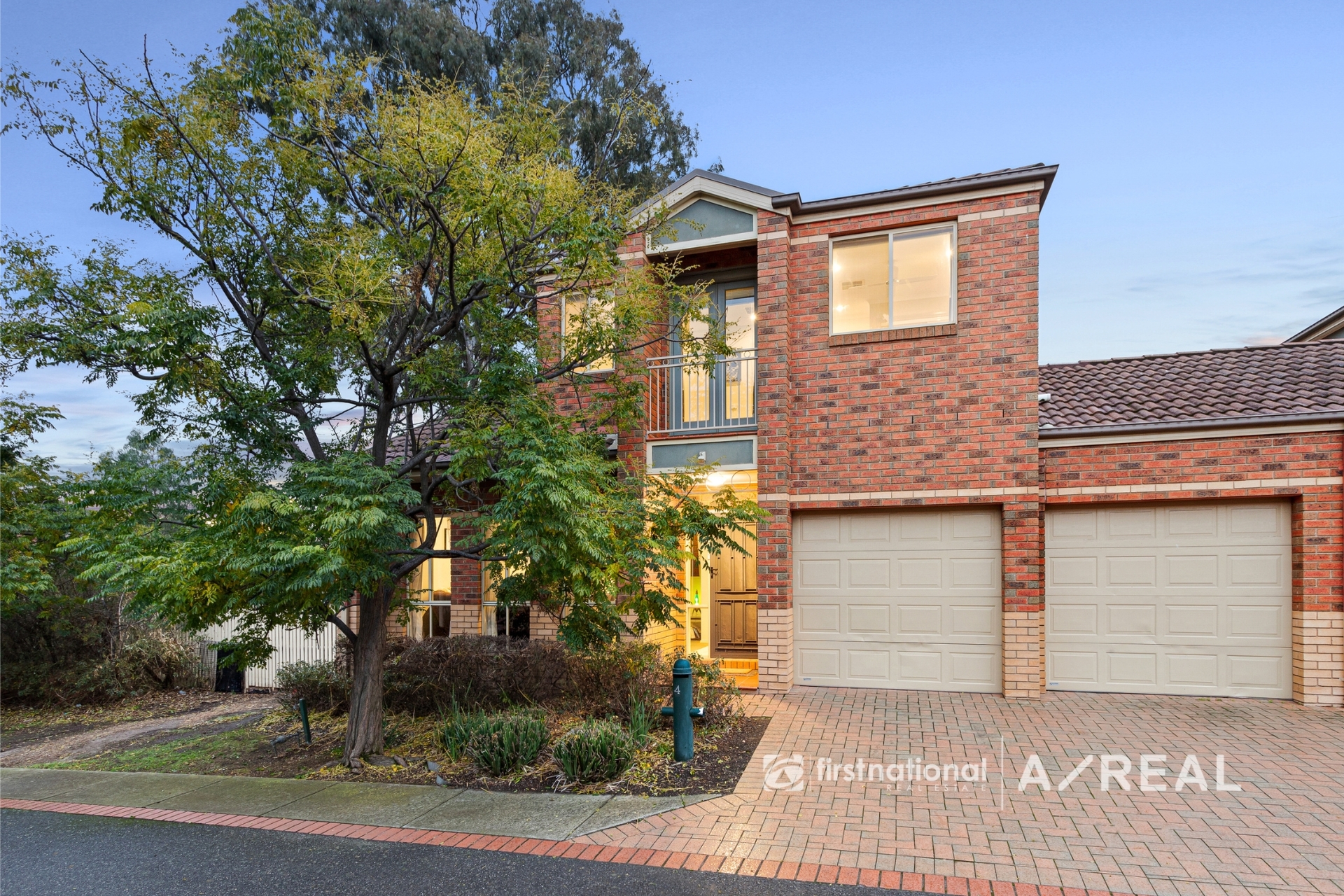 4 Sanderling Avenue, South Morang, Vic 3752 4 Sanderling Avenue, South Morang, Vic 3752