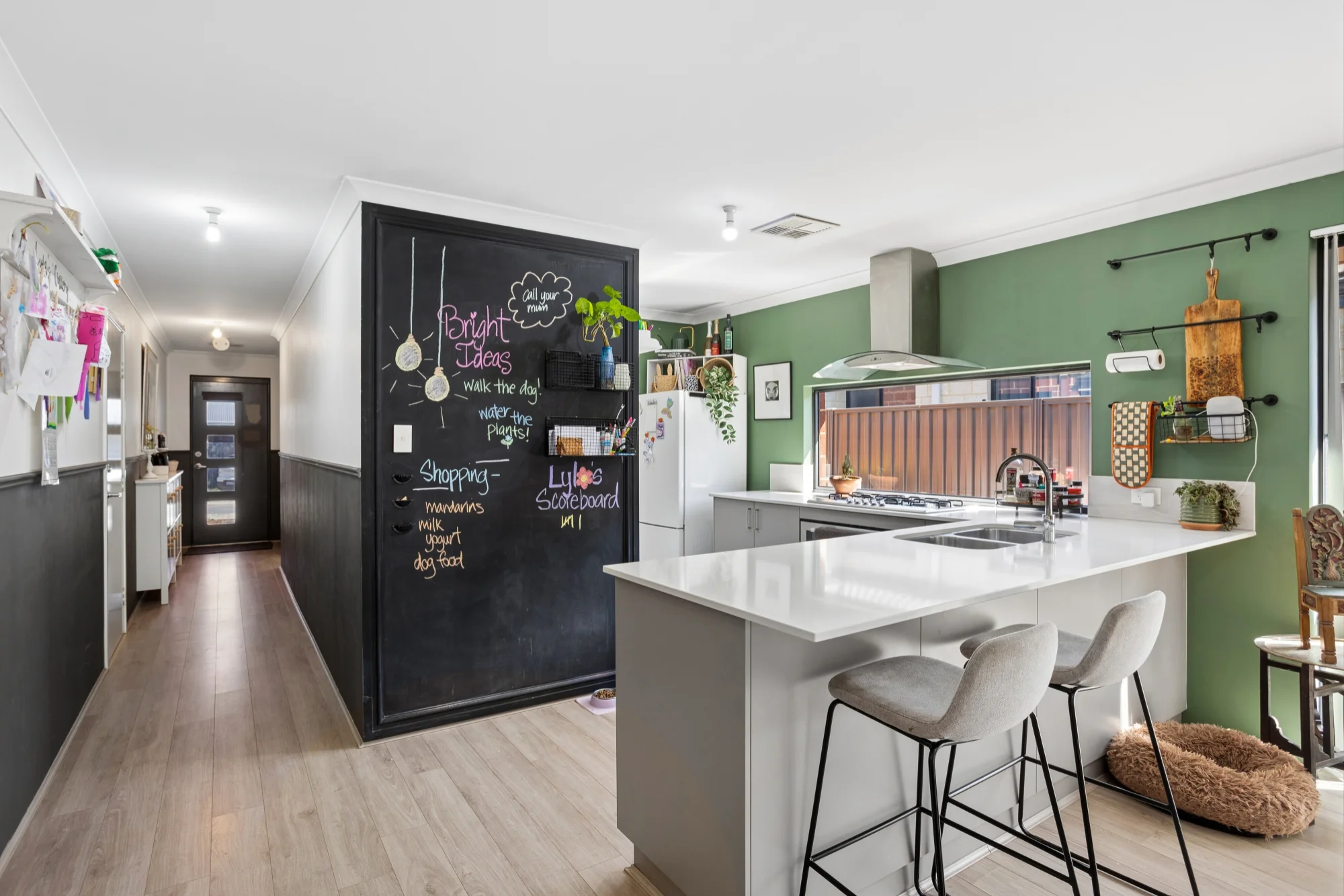 4 Simcoe Way, Caversham, WA 6055