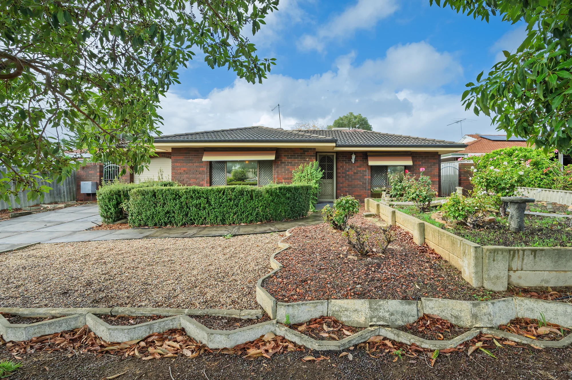 4 STAMOS COURT, Kardinya, WA 6163