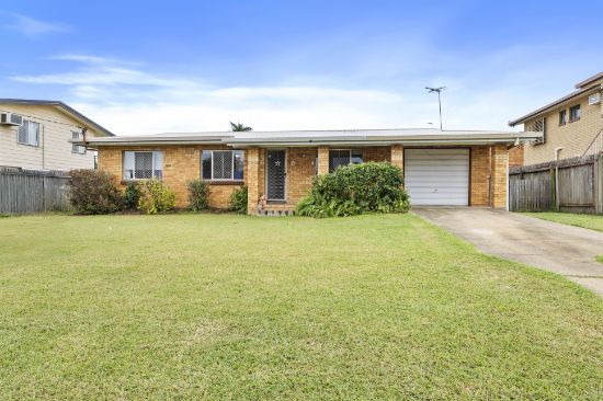 4 Swain Street, Norman Gardens, Qld 4701