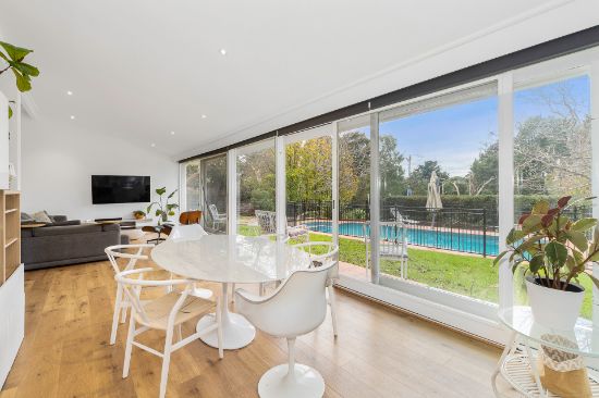 4 Two Bays Road, Mount Eliza, Vic 3930