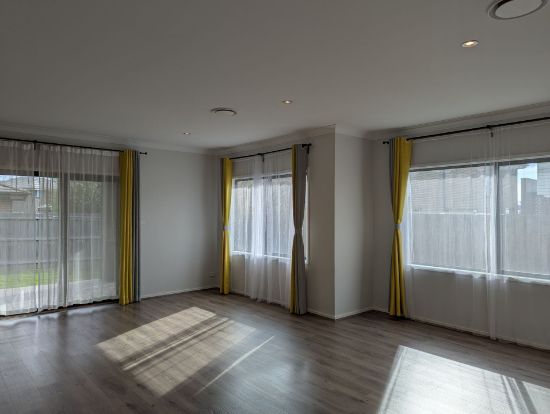 4 Vevers Ave, Marsden Park, NSW 2765