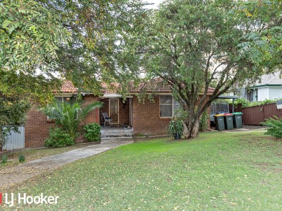 4 Westow Crescent, Oxley Vale, NSW 2340