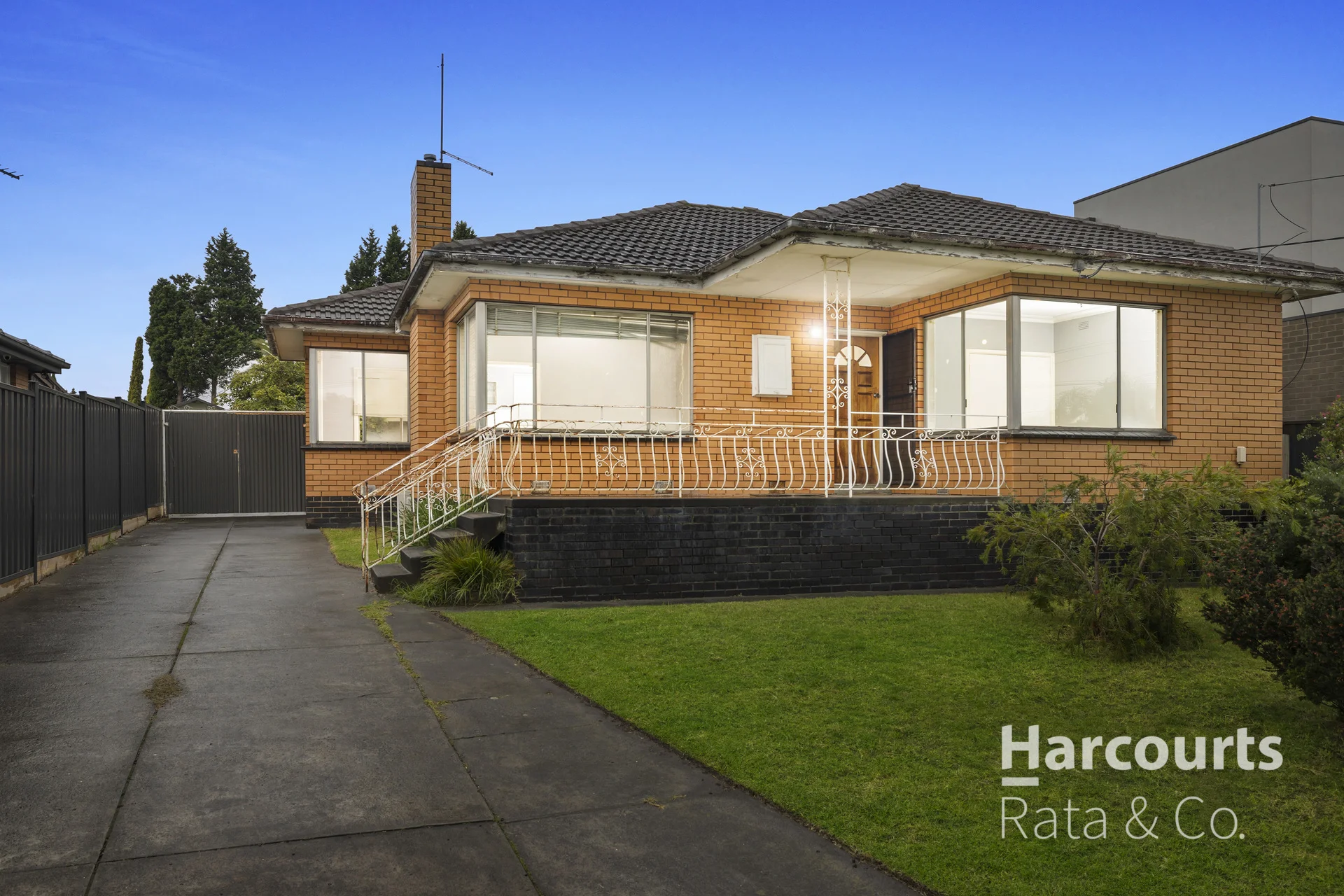 4 Wilson Boulevard, Reservoir, Vic 3073