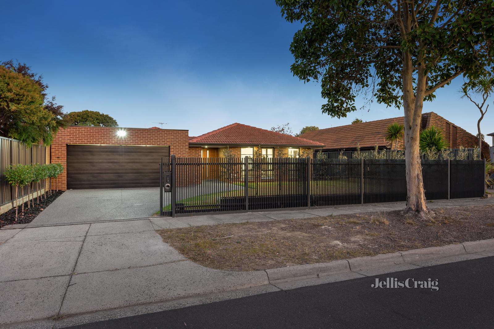 4 Windermere Crescent, Mulgrave, Vic 3170 4 Windermere Crescent, Mulgrave, Vic 3170