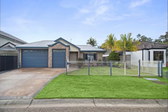 40 Brittany Drive, Oxenford, Qld 4210