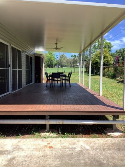 40 Cavendish St, Russell Island, Qld 4184