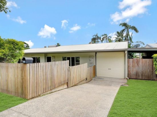 40 McFarlane Drive, Kanimbla, Qld 4870