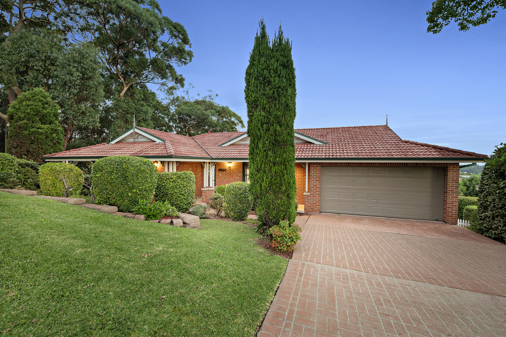40 Ridgewood Crescent, Eleebana, NSW 2282 40 Ridgewood Crescent, Eleebana, NSW 2282