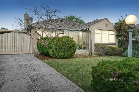 40 Romoly Drive, Forest Hill, Vic 3131