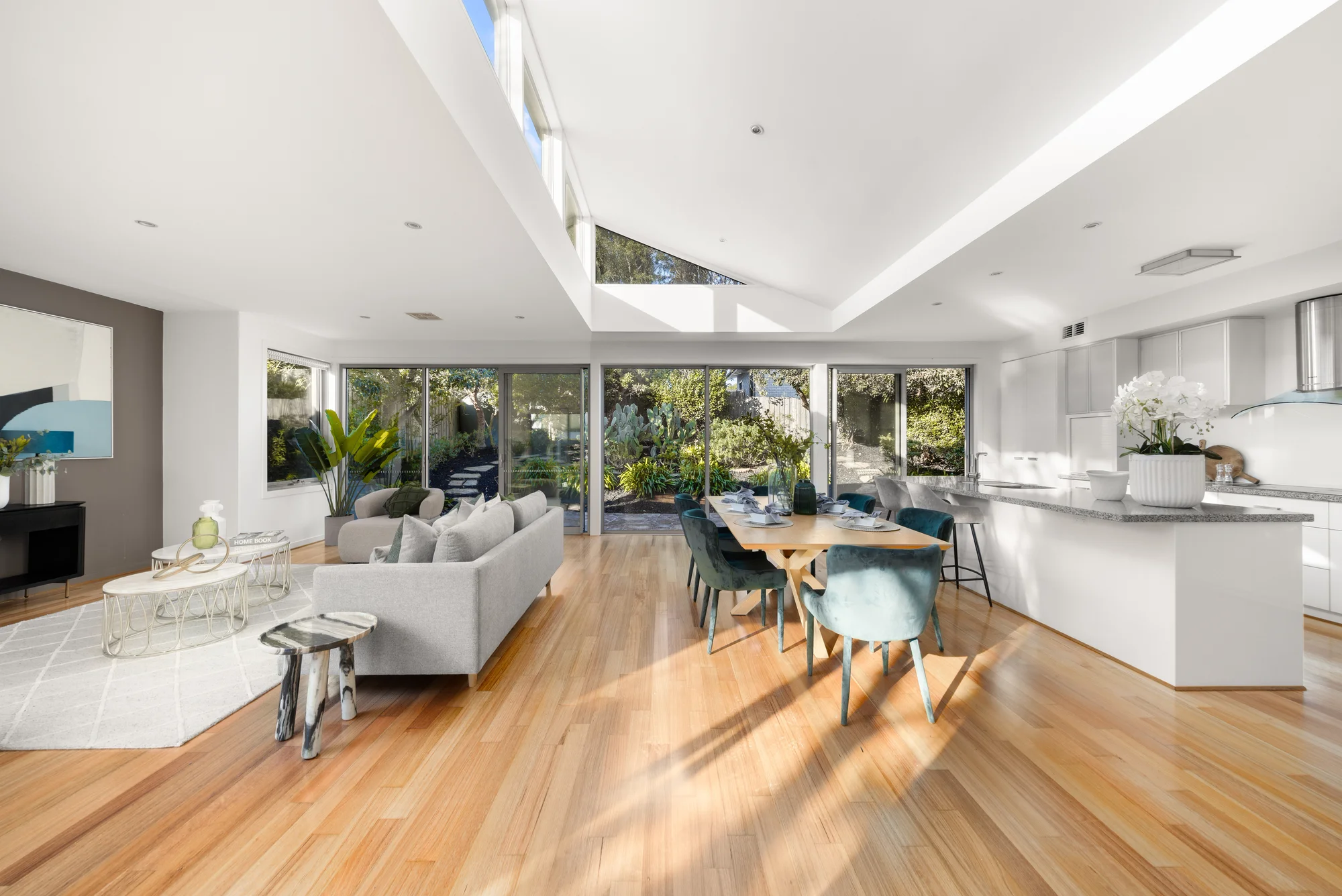 40 Willow Grove, Kew East, Vic 3102