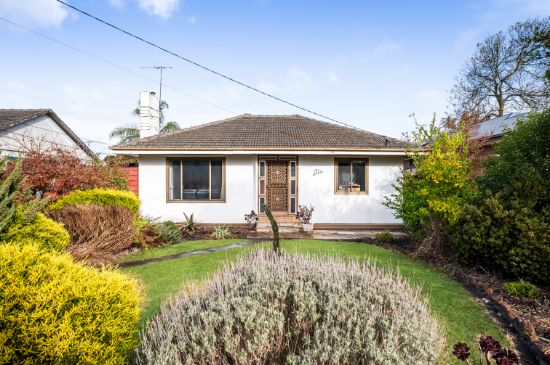 41 Andrews Avenue, Reservoir, Vic 3073