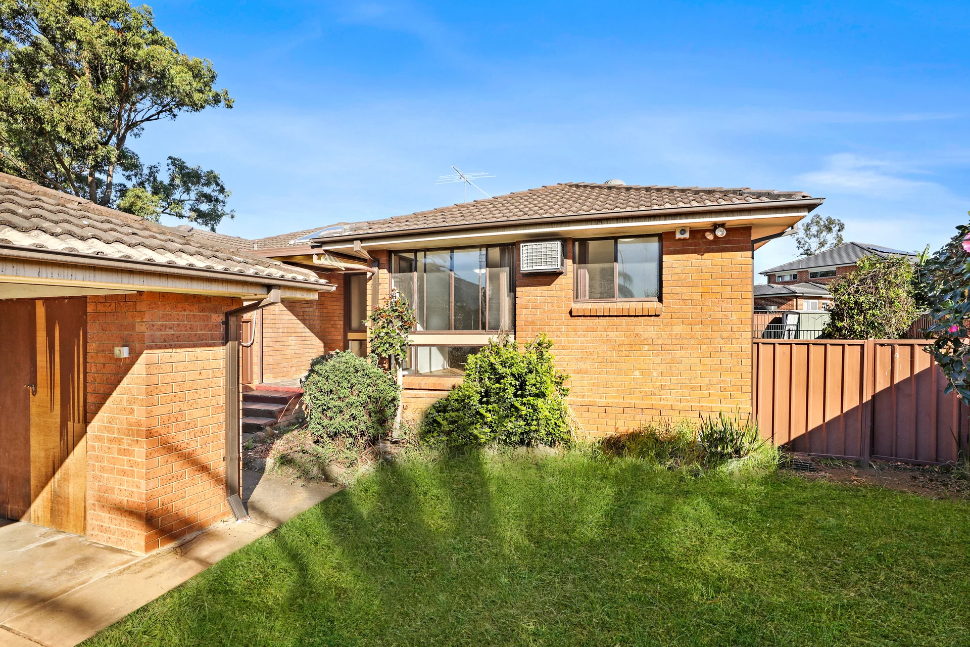 41 Fuchsia Crescent, Macquarie Fields, NSW 2564
