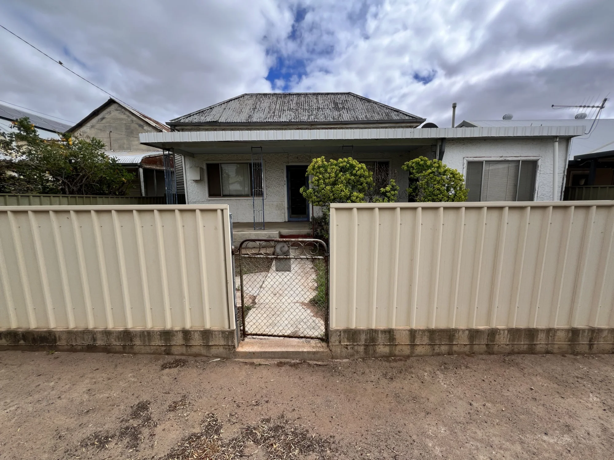 416 Lane Street, Broken Hill NSW 2880