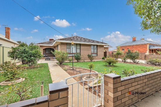 42 Echuca Road, Rochester, Vic 3561