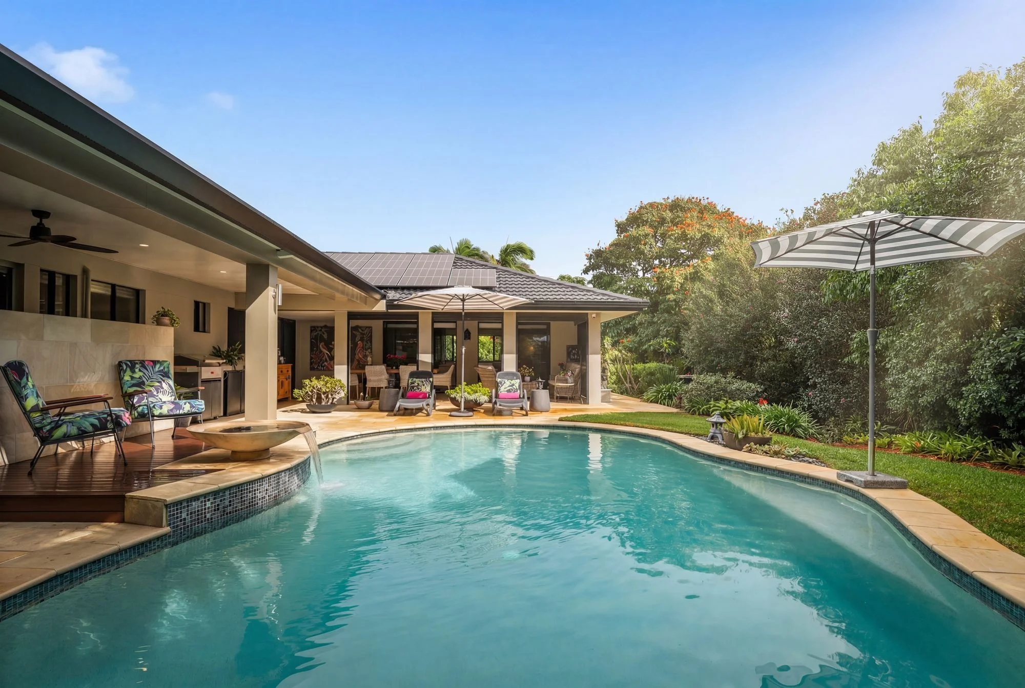 42 Summit Crescent, Carrara QLD 4211