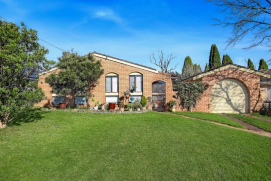 43 Dengate Crescent, Moss Vale, NSW 2577
