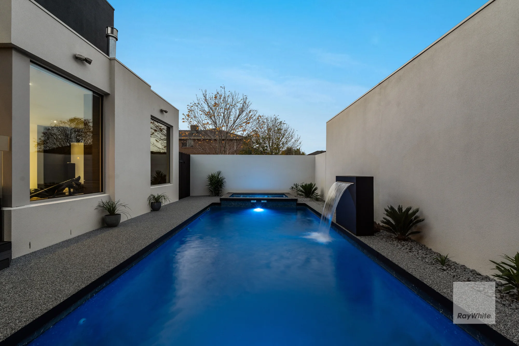 43 The Esplanade, Taylors Hill, Vic 3037