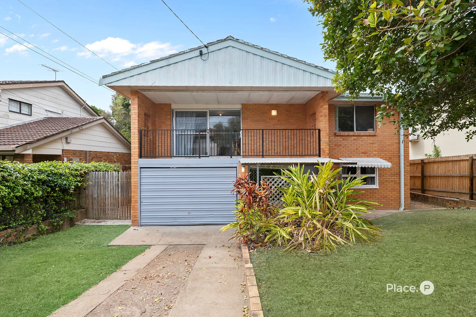 44 Long Street, Camp Hill, Qld 4152