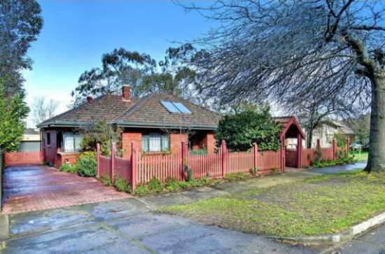 44 Lucknow Street, Mitcham, Vic 3132