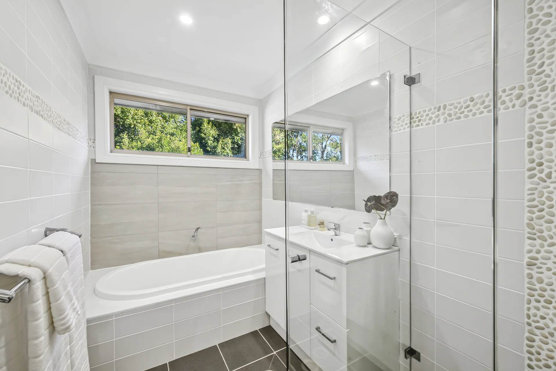 44 Valley View Circuit, Warriewood, NSW 2102