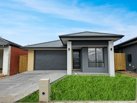 44 Welsummer Drive, Clyde North, Vic 3978