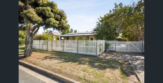 442 Hall Avenue, Lavington, NSW 2641