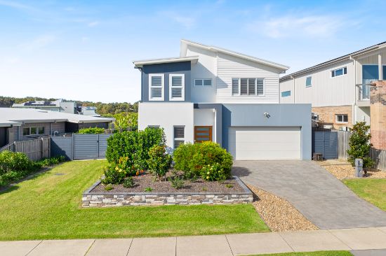 45 Beachside Boulevard, Tomakin, NSW 2537